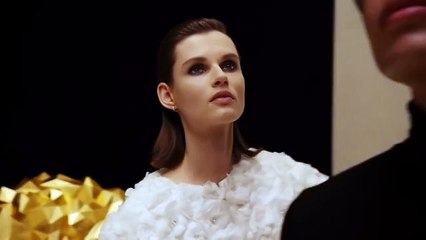 شانيل تحتفل معنا بالأعياد مع أحجام مصغرّة من COCO CRUSH بألوان الذهب الثلاثة