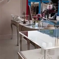 عبّري عن فخركِ وامتنانكِ لهويتكِ الإماراتية بمجموعة حصرية من المجوهرات الراقية