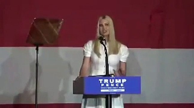 إيفانكا ترامب باللون الأبيض، ثقة كبيرة بالنفس وأسلوب ذكي للتأثير بالجمهور