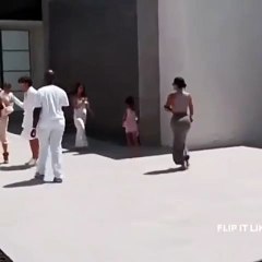 الكارداشيان يعلنون نهاية برنامجهم بعد 14 عاماً ويحددون موعد بث الموسم الأخير