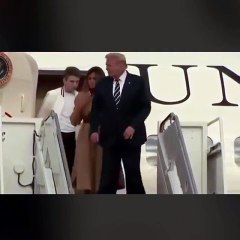 السبب الحقيقي لرفض ميلانيا ترامب الإمساك بيد الرئيس رغم محاولاته المُتكرّرة