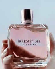 La Collection Particulière من جيفنشي: ثمانية عطور تتميز بالجرأة وبمكوّنات غير مألوفة