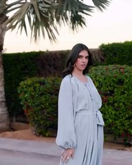 قفاطين ومجوهرات وكل ما تحتاجنيه لأناقة تناسب أجواء العيد هذا العام