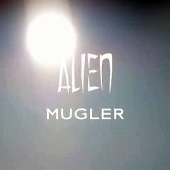 لوريال تتوسّع في العطور الفاخرة وتستحوذ على موغلير وأزارو