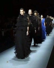 صيحات شتوية رصدناها في عرض المصمّمة الإيطالية ألبيرتا فيريتي 3