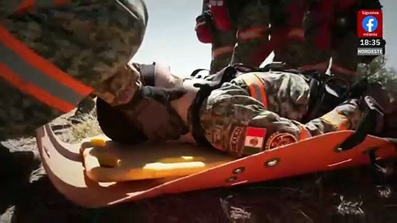 Ejército y agrupamiento 'Cóndores' llevan a cabo curso de rescate vertical en zonas remotas