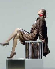 لأن "الترانشكوت" قطعة أساسية لأسابيع الموضة، إليك نصائحنا لتنسيقه بأسلوب معاصر