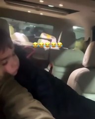 نادين نسيب نجيم تسخر من طفلها وتدخل في نوبة ضحك هيستيري