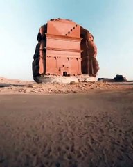 السعودي محمد خوجة: مجموعتي الجديدة تجسّد ما كان يرتديه الأنباط القدماء في العُلا