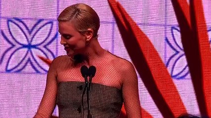 Palm Springs Gala يشهد إنطلاقة أنيقة لإطلالات السجادة الحمراء