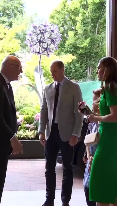 في ذكرى زواج كيت ميدلتون والأمير ويليام الـ13 ... إليكِ أجمل إطلالاتها بالتيجان والمجوهرات التاريخية
