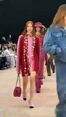 بين اللؤلؤ وحقائب التويد.. شانيل تكتب فصلاً جديداً في عالم الإكسسوارات