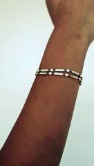 مقابلة خاصة مع جوانا دحدح: نصمم مجوهرات تروي قصصاً ملهمة وتساهم في تمكين المرأة