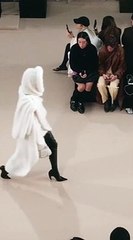 أربعة أكسسوارات تُعزّز أناقتك في موسم البرد والشتاء