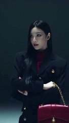 حقيبة الأسبوع: Kleio من Versace