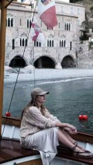 7 علامات تمنحكِ إطلالات صيحة الفخامة الهادئة