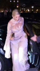 افتتاح ملكي لمعرض أزياء إيريس فان هيربن في باريس