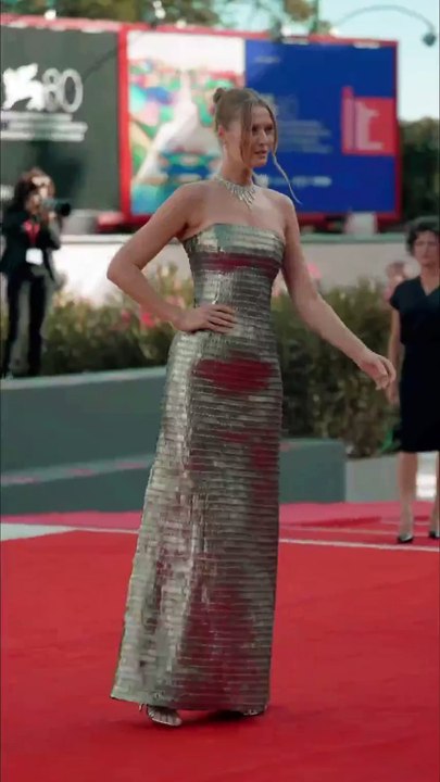 مجموعة من أجمل فساتين السهرة في افتتاح مهرجان البندقية السينمائي 2023