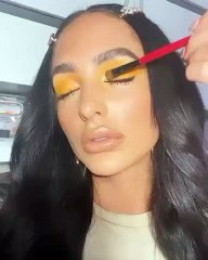 الأصفر، الأزرق أم الأحمر، أي أيشادو تختارين للاحتفال بالأعياد؟