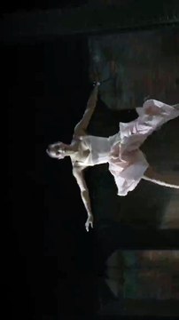 أنت أيضاً يمكنك ان ترقصي بأحذية Alexander McQueen على طريقة Mettenarrative