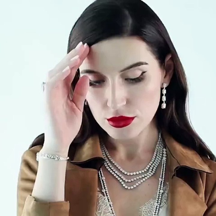 مجوهرات مرصعة بالألماس: كل ما تتمنينه لتبدي باهرة