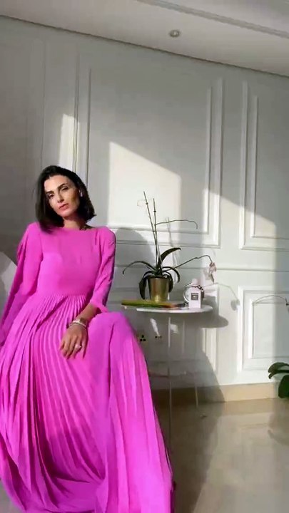 أفكار مفيدة لتنسيق الفوشيا بشياكة المؤثرات هذا الصيف
