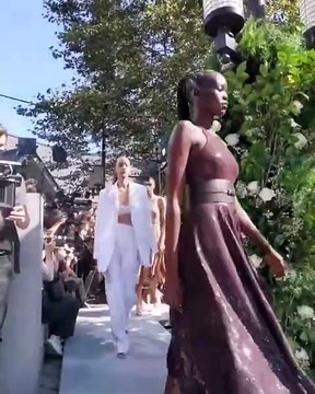 ارتدي الزهري في أيّامك القادمة دعماً لمرضى سرطان الثدي