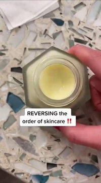 العناية بالبشرة العكسية : روتين الجمال الذي يضمن بشرة مشرقة وممتلئة في الشتاء