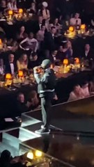 حفل Fashion Awards 2021: إطلالات غير اعتيادية وتحية تقدير لفيرجيل أبلوه