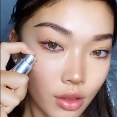 ننصحك بها: مجموعة Love Nude لمكياج خالِ من اللمعان