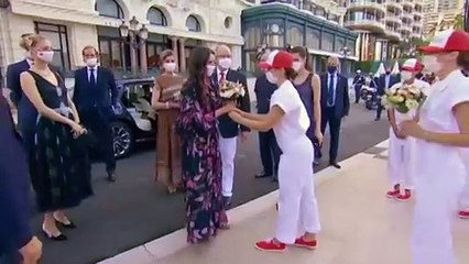 ابتعاد الأميرة شارلين عن موناكو يستمر، والعائلة الملكية تجتمع في حفل خيري