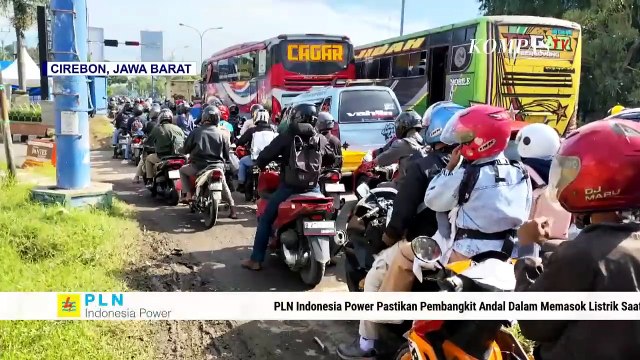 Jalur Pantura Cirebon Masih Padat Kendaraan Pemudik pada Senin (7 April 2025) Pagi