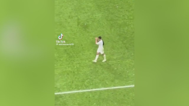 Bellingham se ensaña con el Var: a patada limpia con tras perder ante el Valencia