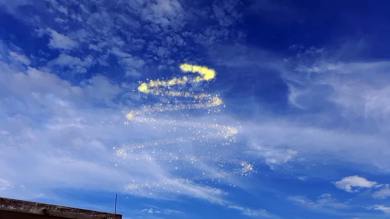 Clouds in the Sky / Nature /  Thick Clouds