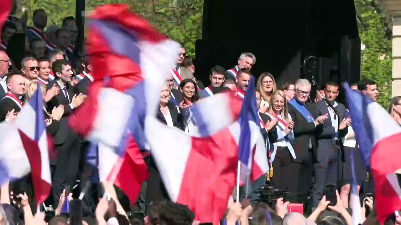 Le Pen prangert ihre Verurteilung als 'politische Entscheidung' an