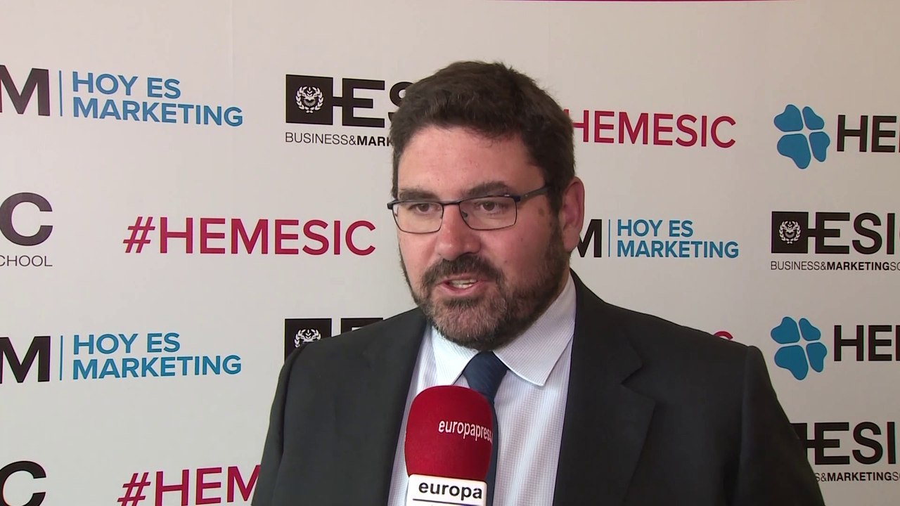 El juez del caso 'Begoña Gómez' cita como testigo al presidente de Telefónica