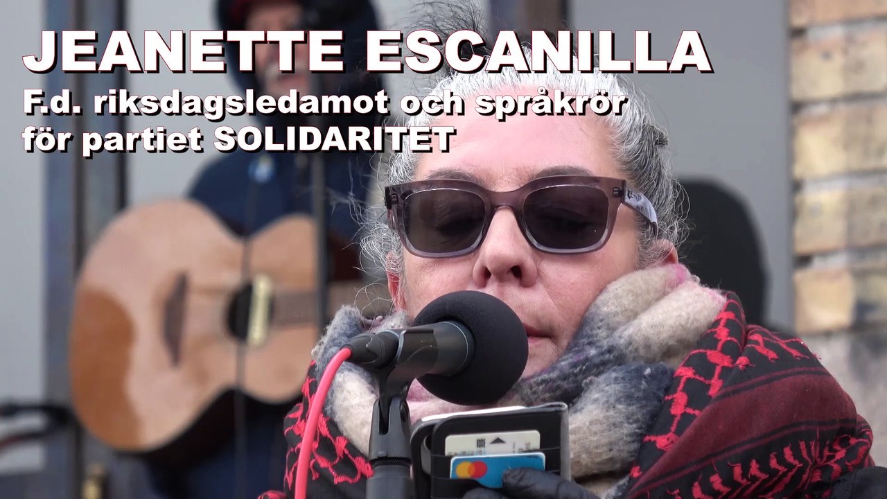 Jeanette Escanilla: Makthavarna skakar hand och trycker på för att rusta upp för krig