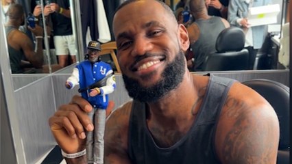 LeBron James se convierte en el primer deportista en tener su propio muñeco Ken
