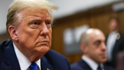 Trump asegura que ha pausado 90 días los aranceles porque la gente estaba "un poco sobreexcitada"
