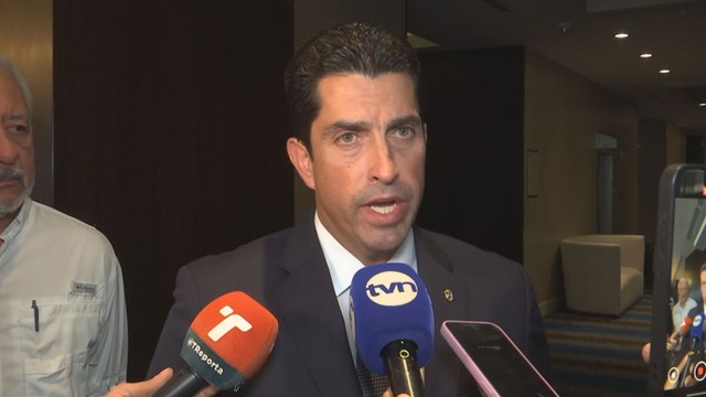 Panamá buscará un mecanismo de 'compensación' para el paso de buques de EEUU
