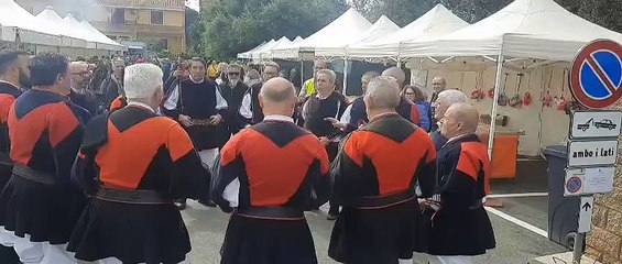 Il coro Su Nugoresu canta Nanneddu meu: l'esibizione è da brividi