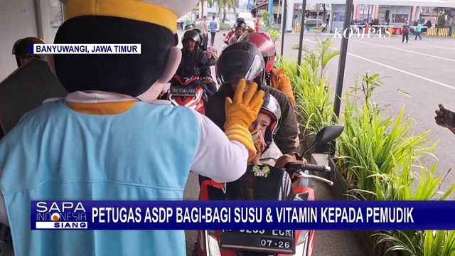 Pelabuhan Ketapang Ramai Arus Balik, Petugas ASDP Bagi Susu dan Vitamin untuk Pemudik!