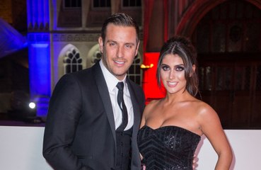 Elliott Wright to be a dad for a fifth time