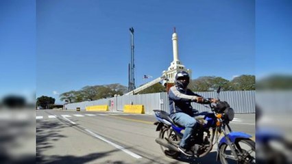 Cierran vía cercana a Monumento de Santiago por trabajos de monorriel