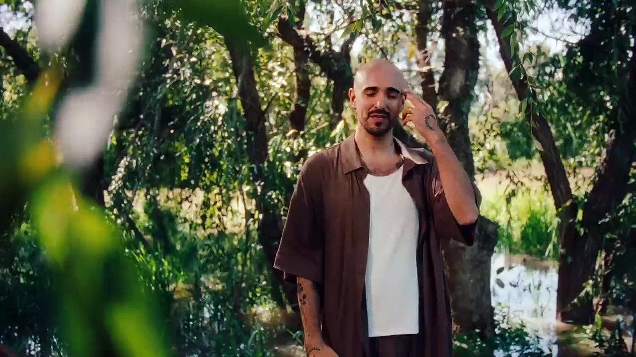 Abel Pintos presenta una nueva versión de “Eres” de Café Tacvba