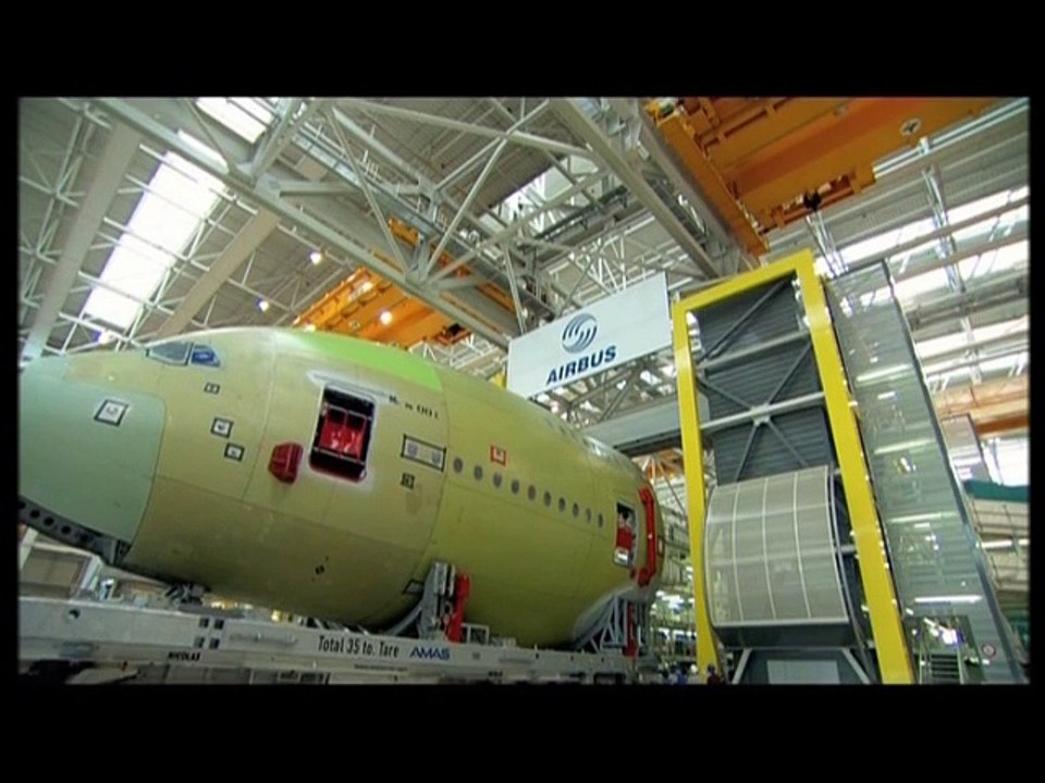 The Amazing World of Aviation_12of13_The Giants of the Sky