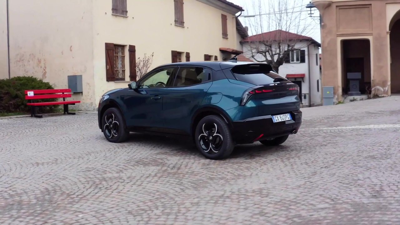 Der neue Alfa Romeo Junior Ibrida Q4 - Das Allradsystem