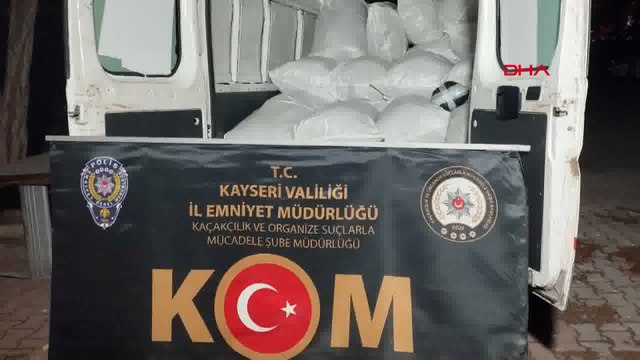Kayseri'de kaçakçılık operasyonu: 1,5 ton kaçak tütün ele geçirildi