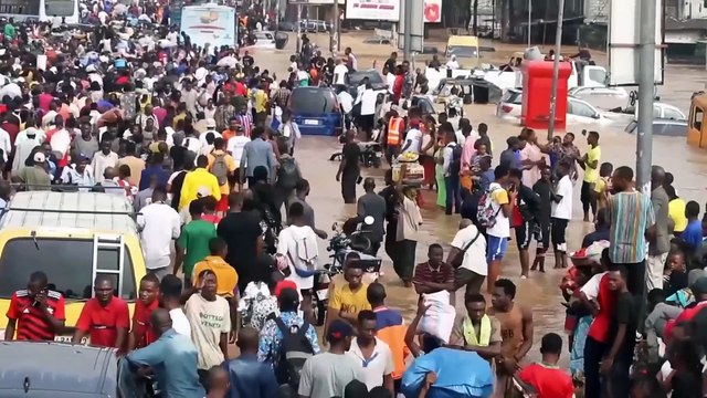 Наводнение в Киншасе: более 30 людей погибли, сотни остались без крова