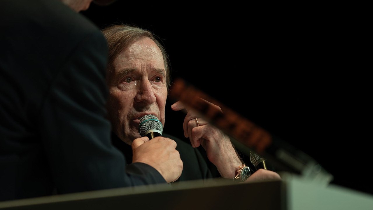 Netzer weint vor Rührung: 'Eine Ehre, was ich hier erlebe'